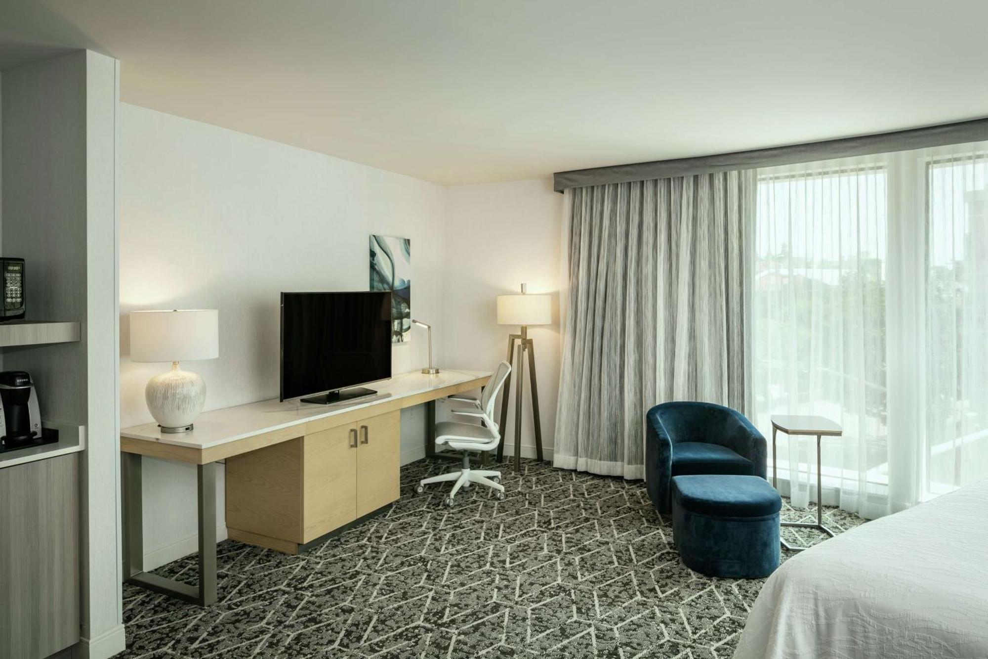 Hilton Garden Inn Seattle Bellevue Downtown, Wa Exterior photo