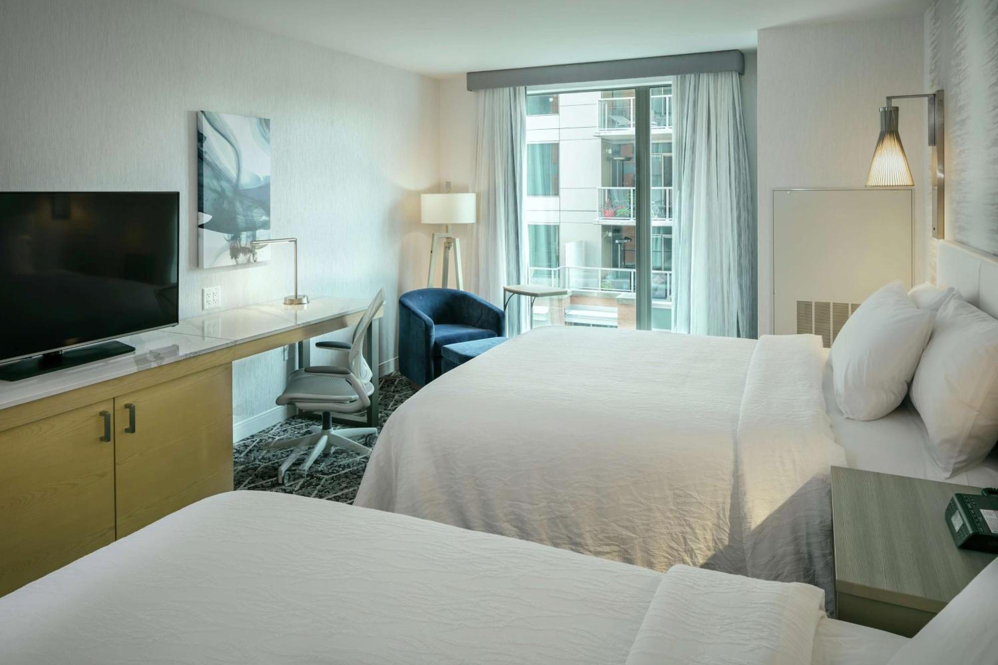 Hilton Garden Inn Seattle Bellevue Downtown, Wa Exterior photo