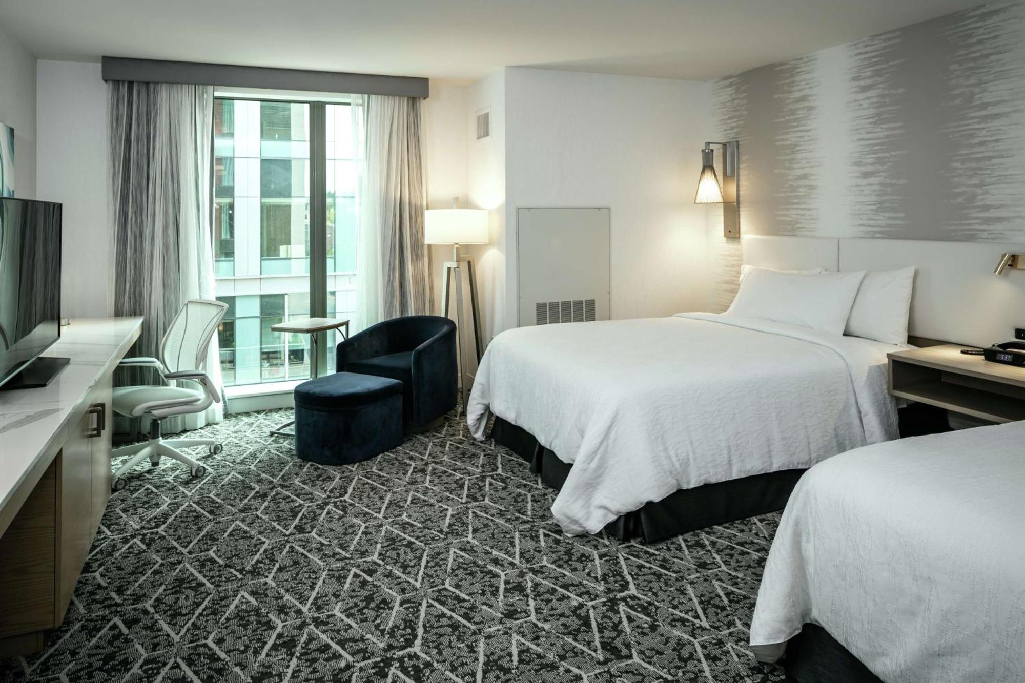 Hilton Garden Inn Seattle Bellevue Downtown, Wa Exterior photo